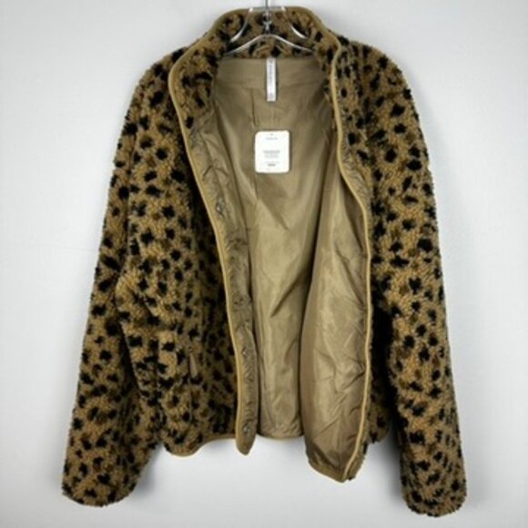 NWT fabletics Tahoe teddy jacket cheetah print SZ XL - Picture 6 of 9